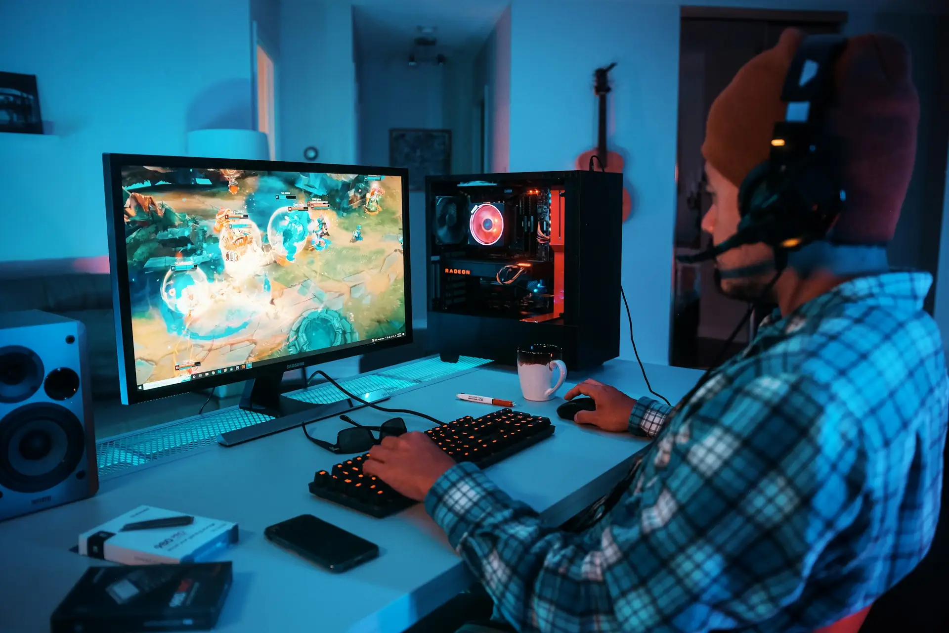 Gamer sharing large game files online
